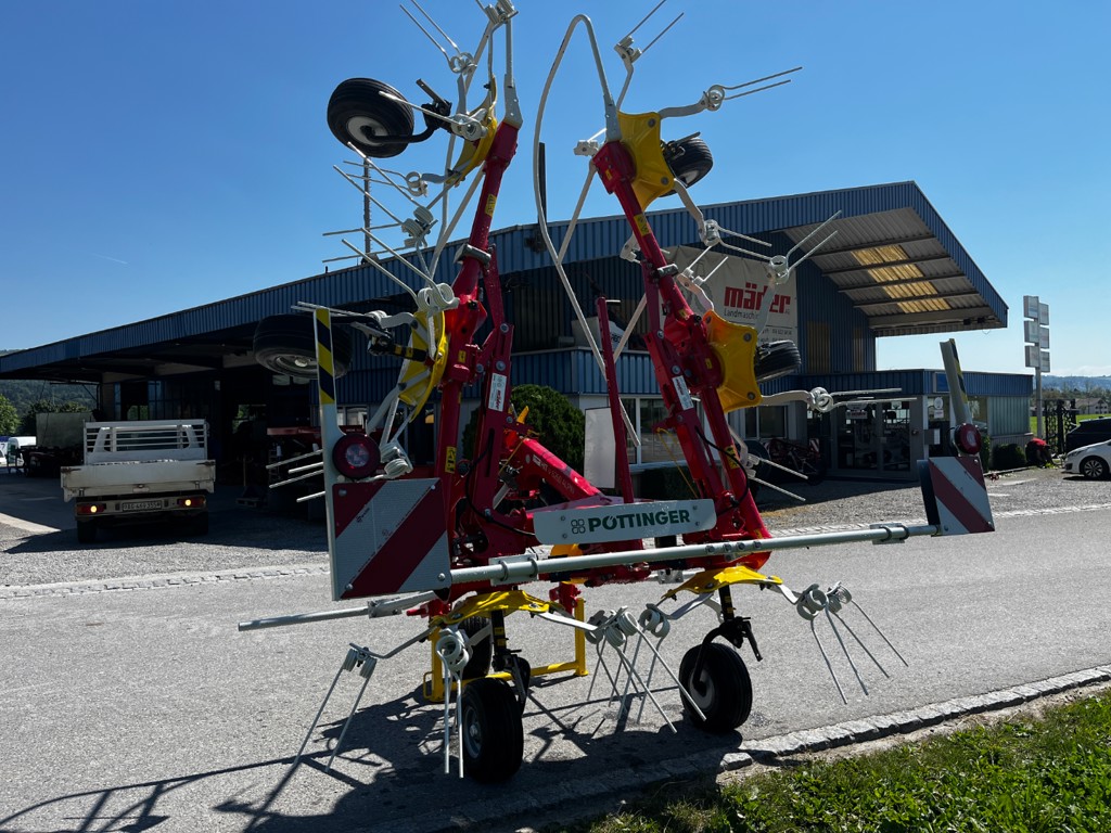 96bcc680-da84-45d4-b5ad-b6dae8a41525-34257 Pöttinger Kreiselheuer Hit V 6260 ALPIN (3).png