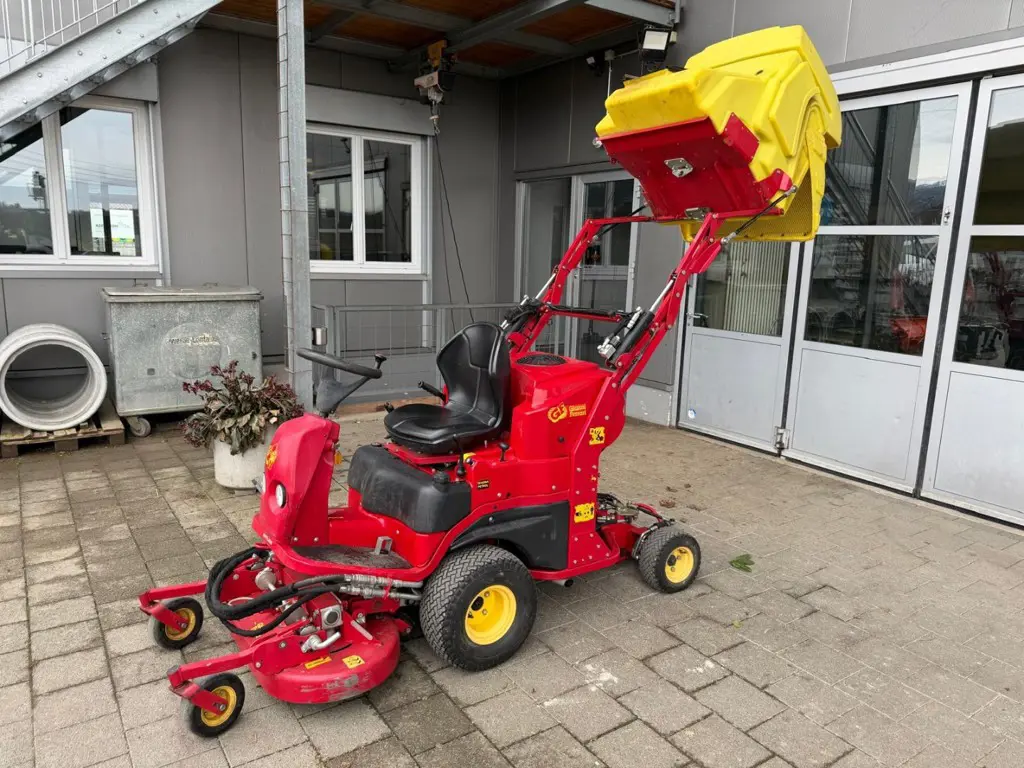 b6f56530-9cd5-4cd8-b41f-63354f25ab7b-Ferrari seitlich.jpg