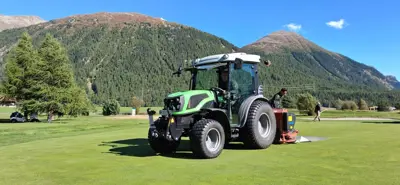 Kommunaltraktor DEUTZ-FAHR 3060 DT Kabine