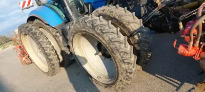 Radsatz mit Spurzwillingen zu NH T7.230