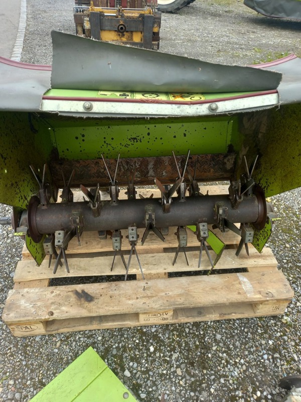 bb61317b-0d49-49a8-892d-e2ba094282ca-Trommelmäher Claas Corte 210 3.JPG