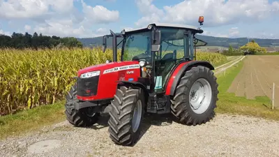 Traktor MF4710M, 2026