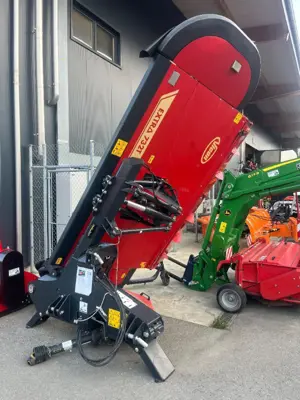 Faucheuse-conditionneuse latérale Vicon Extra 732T