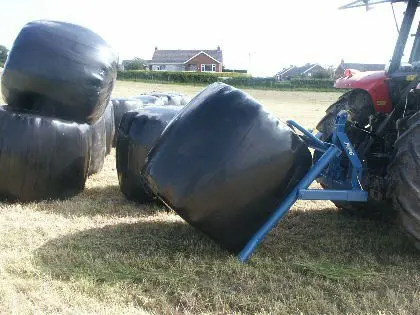 Rundballengabel Fleming auskippbar