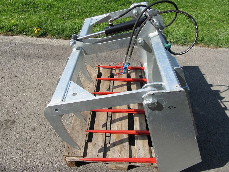 Fuchs Krokodilzange für Hoflader Fuchs und Weidemann