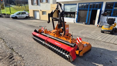 Falc 3000 Kreiselegge mit Güttler Walze und Hitch