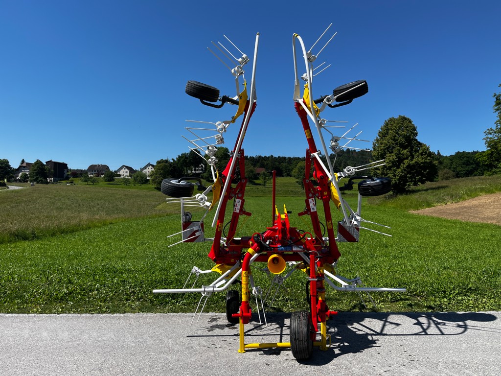 fb56ee7a-099d-4025-bfad-e2652f511ca4-34257 Pöttinger Kreiselheuer Hit V 6260 ALPIN (2).png