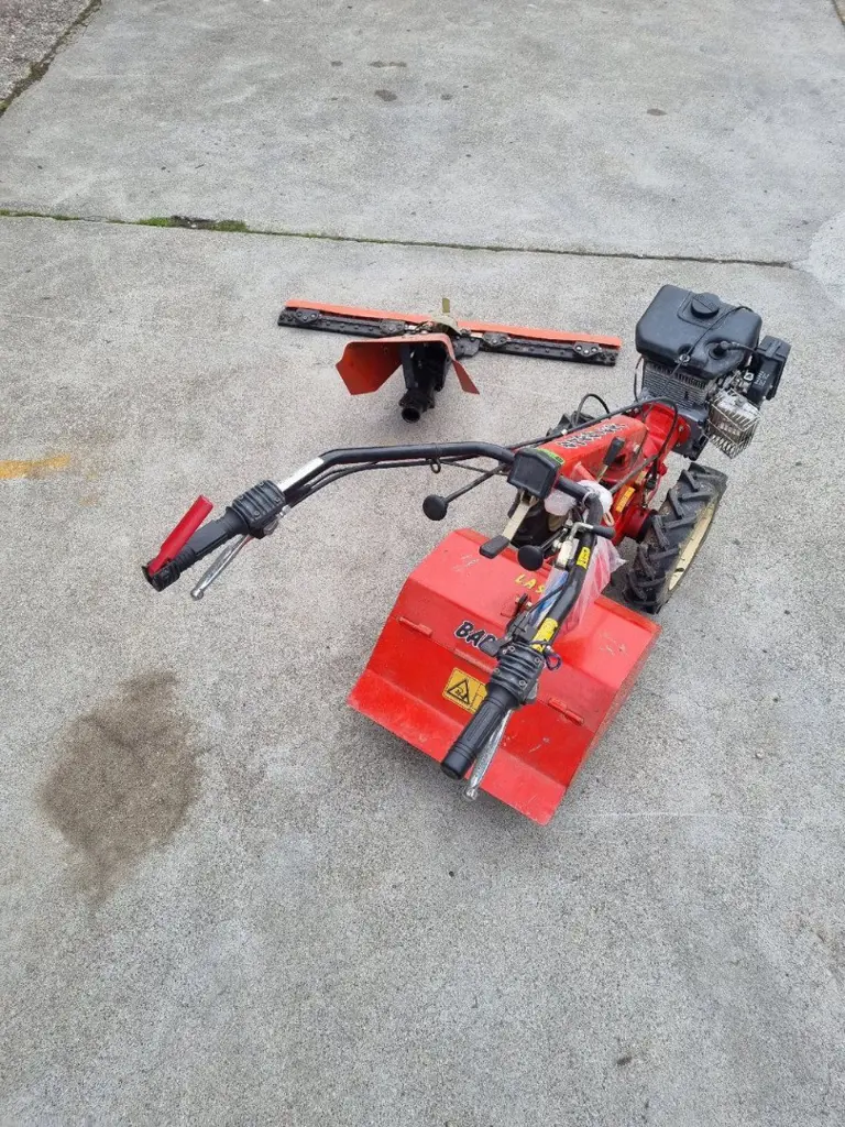 4c71dd6a-d71b-474e-a6d0-f60a22956aa7-barbieri-bodenfrase-und-mahbalken (1).jpg