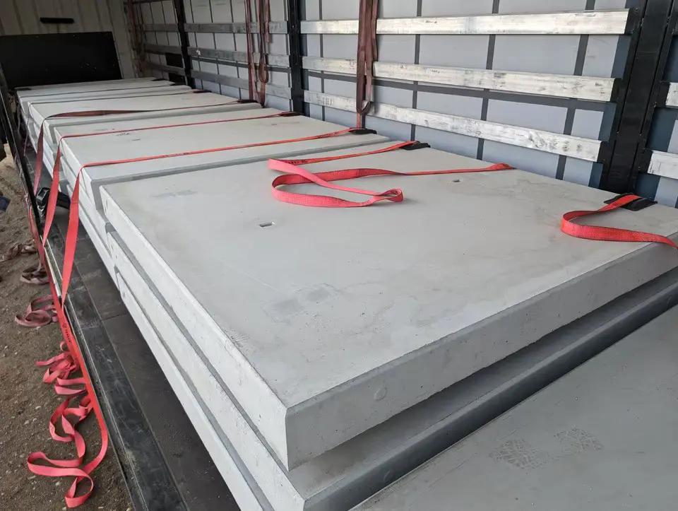 b72cee82-b615-426e-9e3a-e5f736f760ab-517c61bd-d085-4e1a-80de-d7ce3c79fe3a conv.jpg