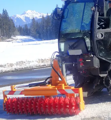 WESTA-Eisaufrauhgerät -"Eisrolle EIR 1500"