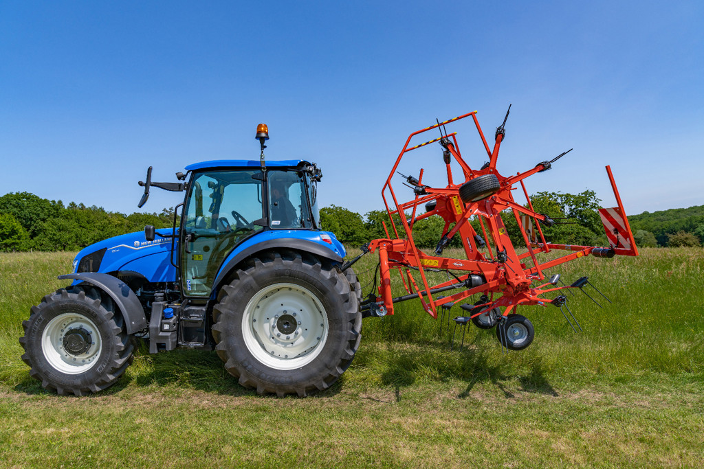 1c0bdbd4-9544-4e9d-a1ba-075e9638fb40-6927_24983_HIGH_GF5203_TRANSPORT_GROUND_NEW-HOLLAND (4).jpg