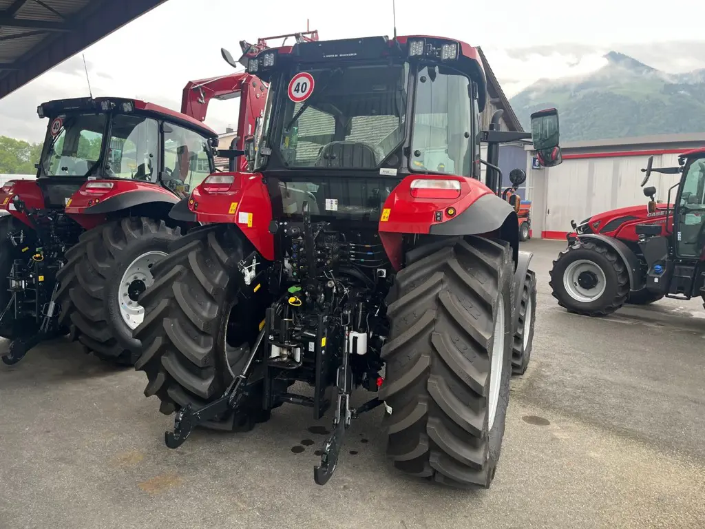 a6b1ac37-604e-4016-8058-acb09ed00a24-Vorführ Farmall C 100 4.jpg