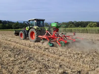 Agro-Masz Runner 30 Grubber mit Sägerät