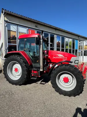 Tracteur Mc Cormick MC 120 Power 6