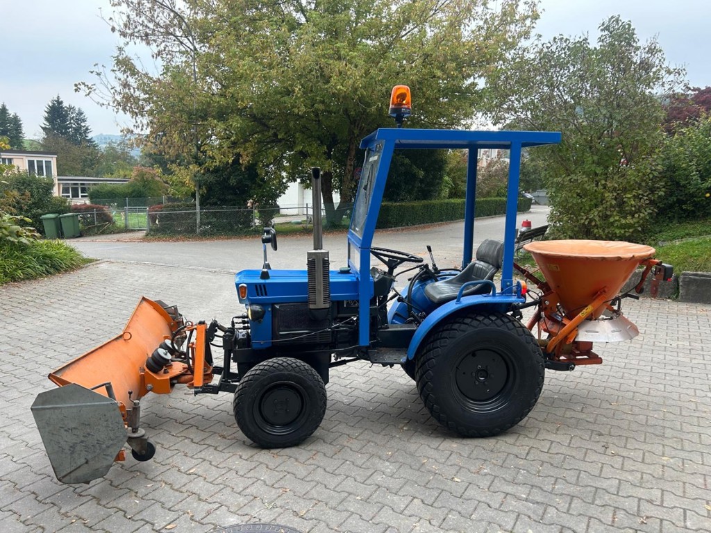 32c8ed7c-699b-493a-a8fd-96b010efe248-WhatsApp Image 2025-10-03 at 08.jpg