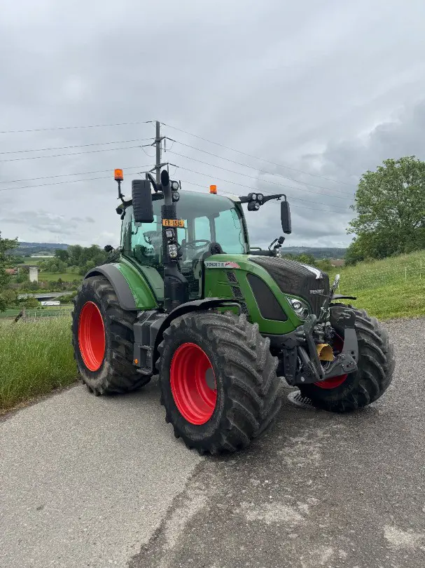 Traktor Fendt 516 Profi Plus