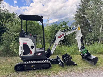 Bagger Bobcat E17z