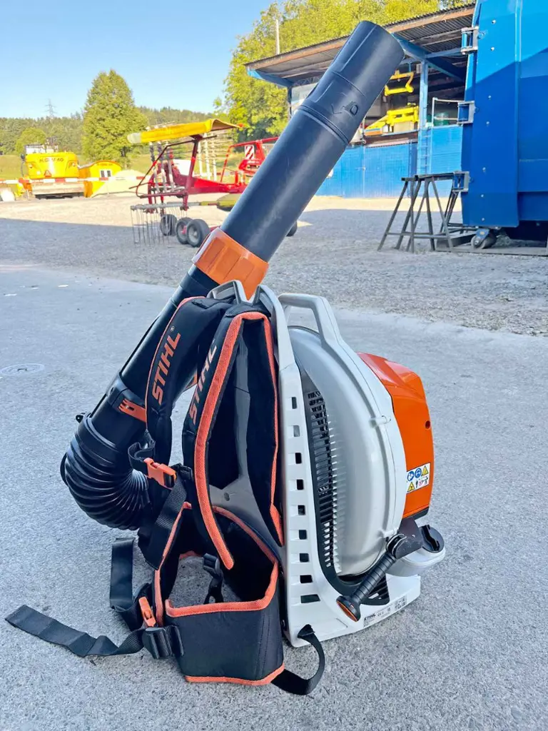 b0555c5b-5abe-461a-8297-961205e885db-35734-Stihl-Blasgerät-BR-800-C-E-(5).jpg