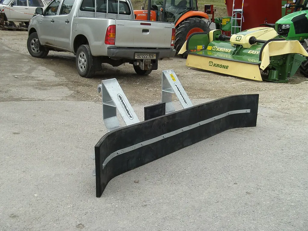 20ec862c-ed62-40da-957c-7c6e3a37a12d-Düvelsdorf rabot 2.60 Euro élévateur (3).jpg