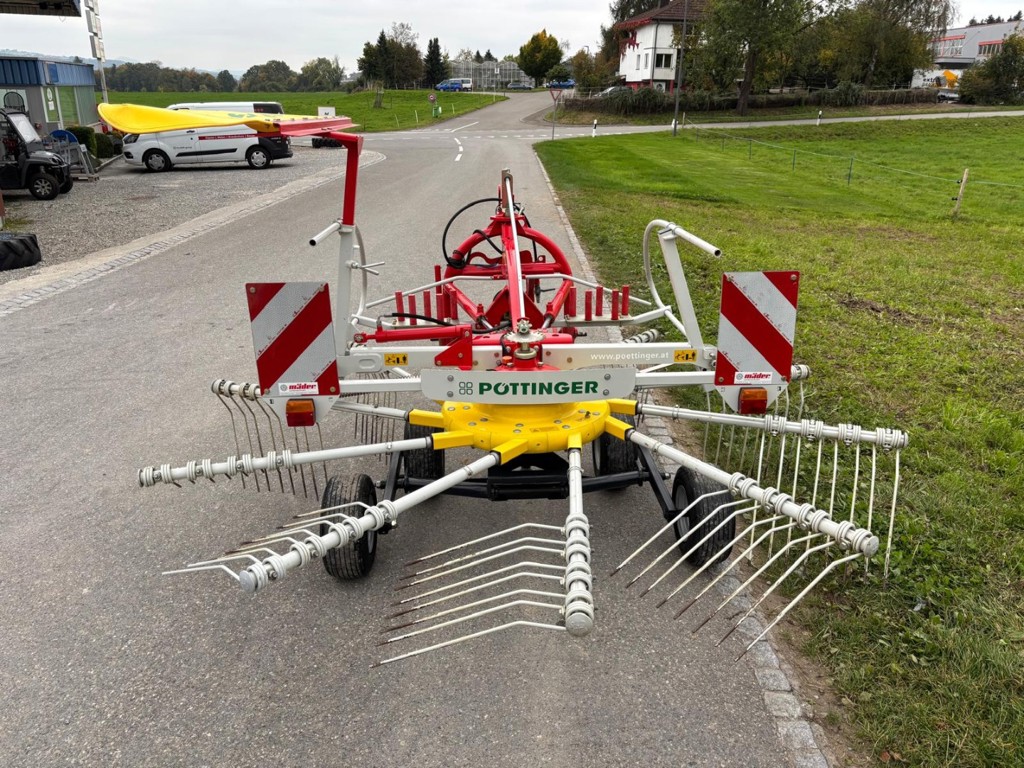 5a4c5e96-01d4-4964-a4eb-8d27a4046eea-23073 Pöttinger Kreiselschwader Top 342 (4).jpg