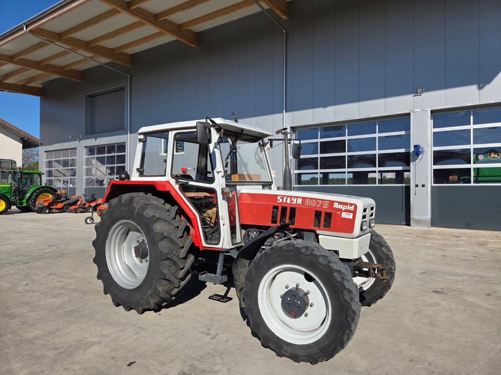 Steyr 8075