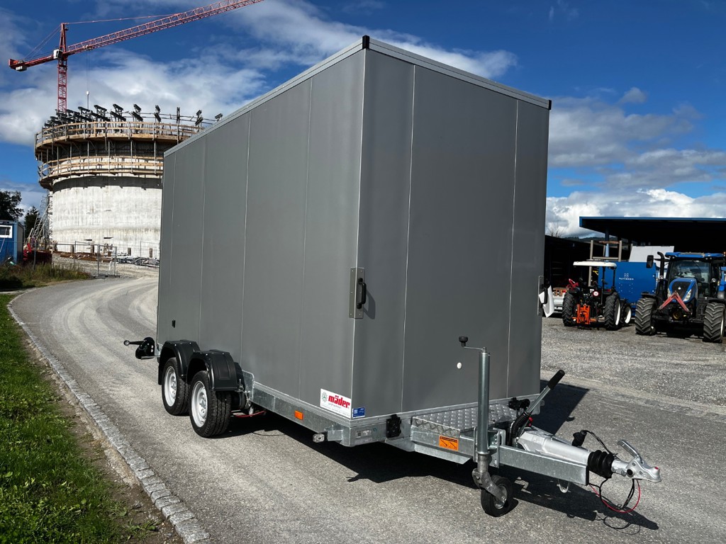 dcf24008-631e-4e33-b2f4-b46b1981426d-35655 Vezeko Anhänger Auto Kofferanhänger absenkbar (4).jpg