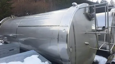 Diverse Edelstahl-Tank (liegend), Standort Ilanz I20290