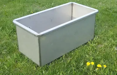 Tränketrog Chromstahl 1.5 Meter / 290 Liter