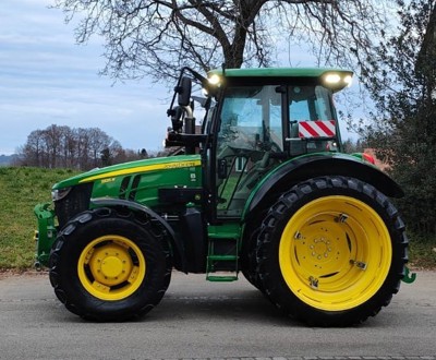 John Deere 5125R