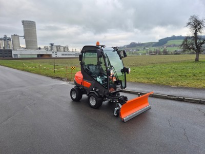 Husqvarna Rider P 525 DX mit Schneepflug