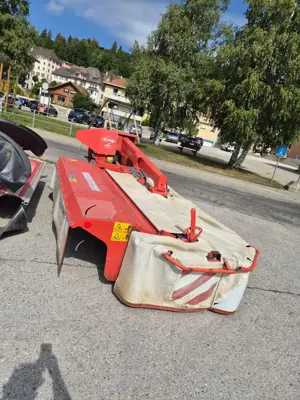 Faucheuse à disques Kuhn FC 313 avec éclateur