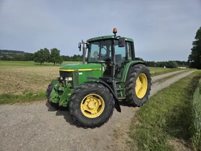 John Deere 6410