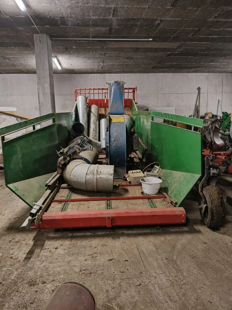 Dosieranlage / Heugebläse / Heuverteiler
