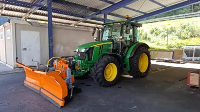 Tracteur Modèle John Deere 5100 M  (03-2022)