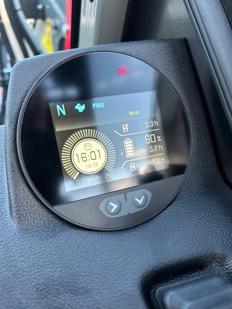 dd6312b9-0b98-452a-8030-9010946cc86b-T4512e 6.jpg