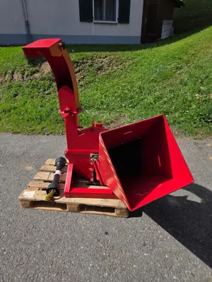Holzhacker,Holzhäcksler