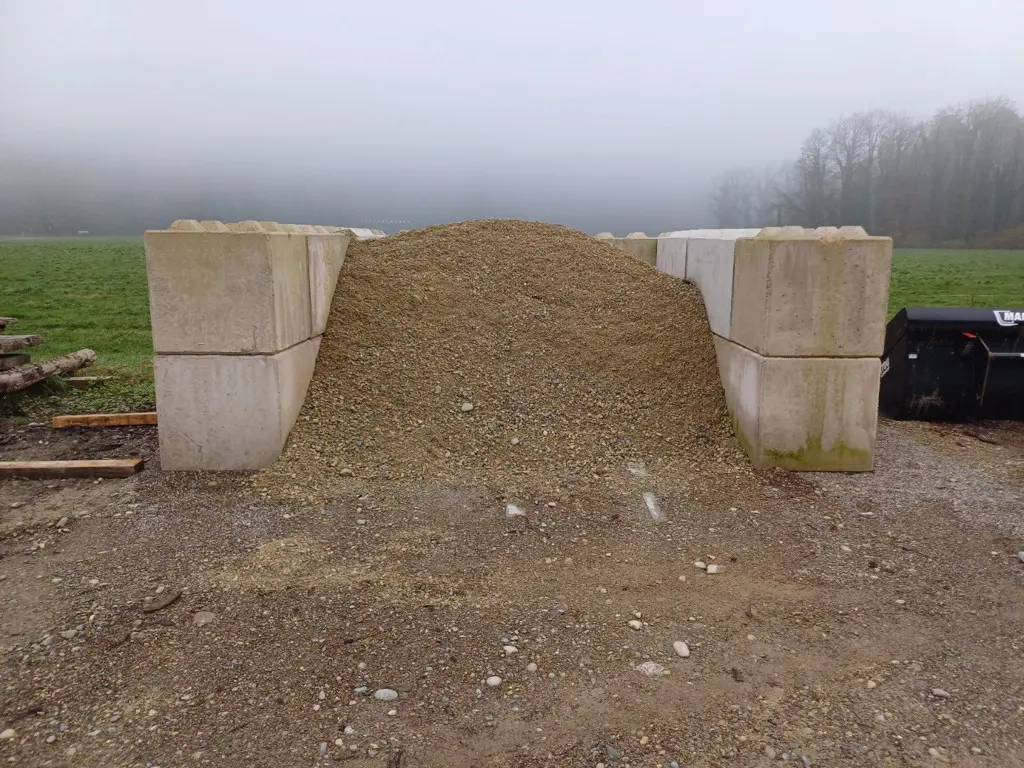 b0d55a1b-be4b-4f3d-89da-51789cea8afe-betonblocksteine-betonlegosteine_2.jpg