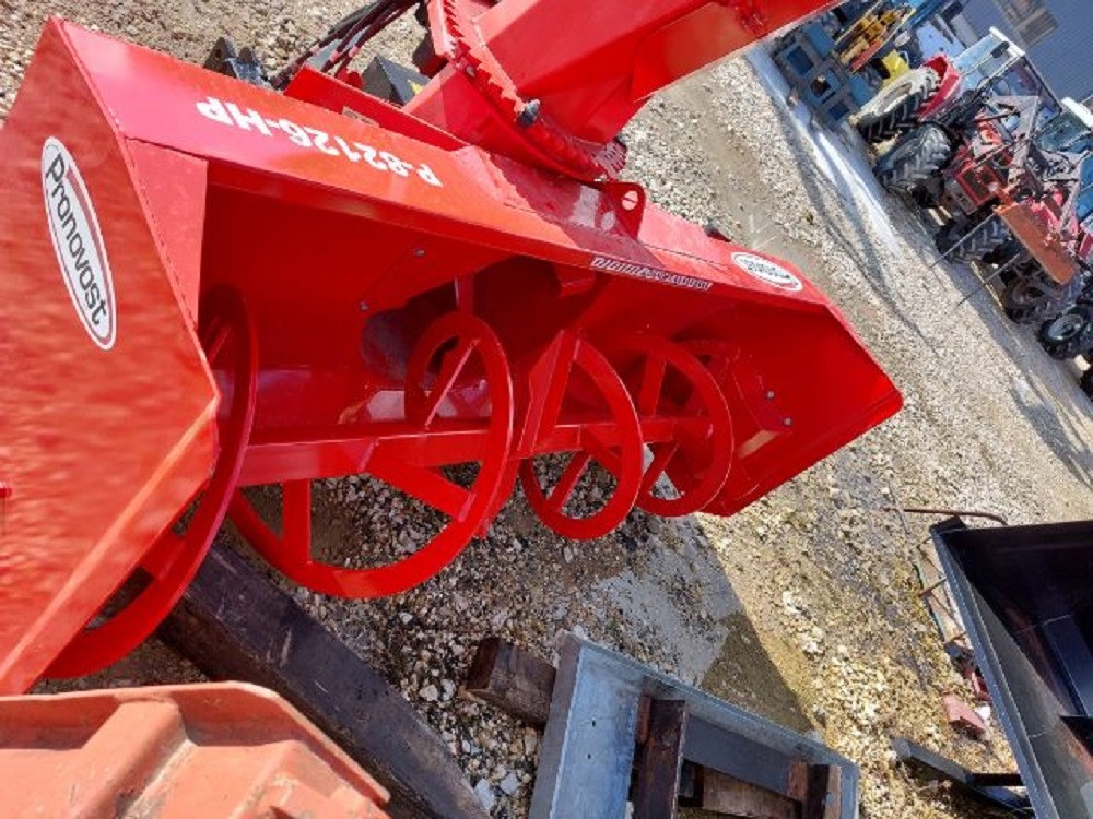 200609fc-20a4-4edf-a4fa-21bddbc88db9-Pronovost P-82126 (3).jpg