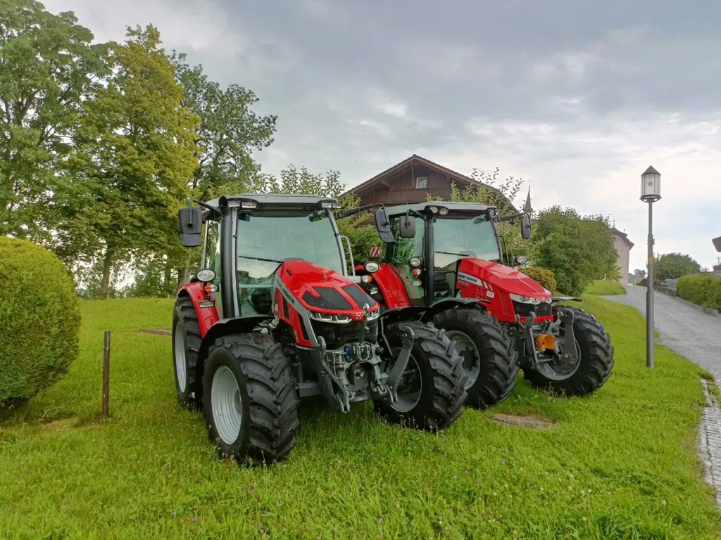 Massey Ferguson 5S.145 ESD4