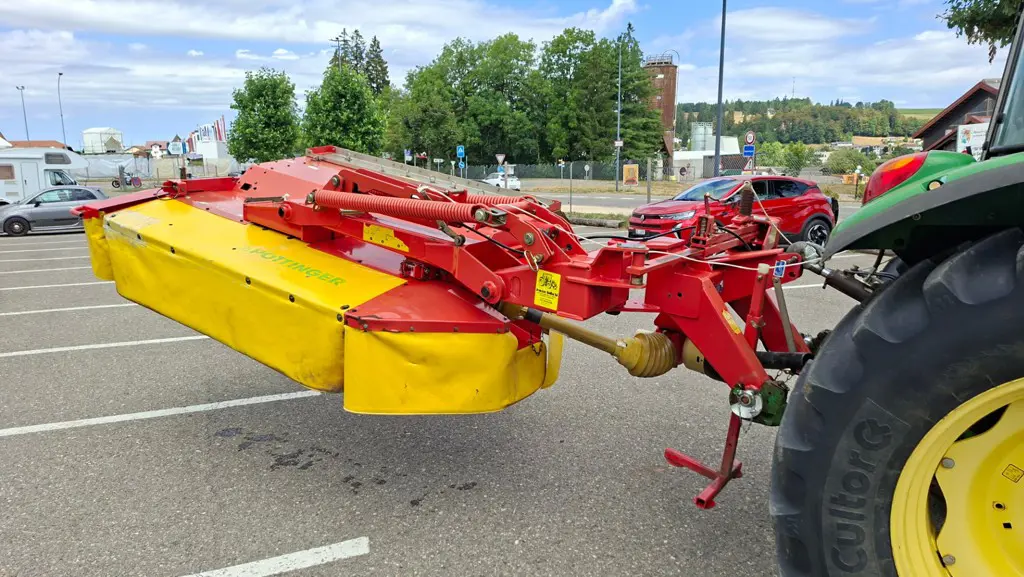 Faucheuse latérale Pöttinger Novacat 225H ED