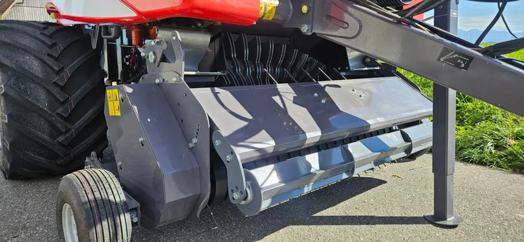 3a0611da-3d98-4a0c-96b2-9b11529b9ca3-110 Picup.jpg