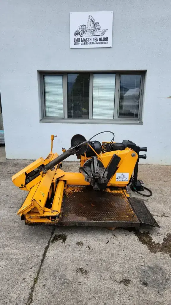 cb627397-8604-4fde-8a30-066ef7d2de2a-Reifenmontiermaschine_Sice_S550_ LMB-Maschinen GmbH_ 3.png