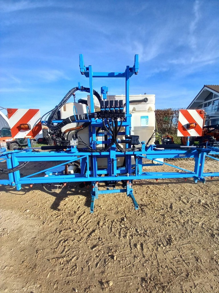 50205097-2585-497c-8aaa-7115ab8a7c61-WhatsApp Image 2025-11-19 à 11.jpg