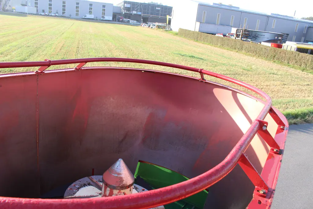 fa79e0da-6963-453f-bc06-321657bd6000-VM_105_x182 (6).jpg