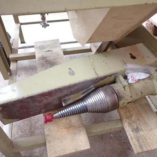 1f543bea-e110-44ed-8dc1-faf6d357e6d2-geba mit spindel (3).jpg