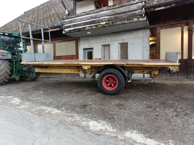 Ballenwagen / Platformanhänger