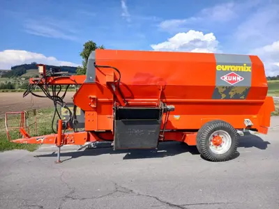 Futtermischwagen Kuhn Euromix 850