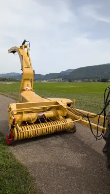 Ensileuse NEW HOLLAND / Feldhächsler NEW HOLLAND