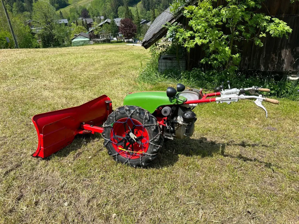 Rapid 606 mit Schneepflug