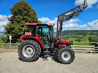 Traktor Case JX1070U Turbo mit Frontlader und Doppelrad